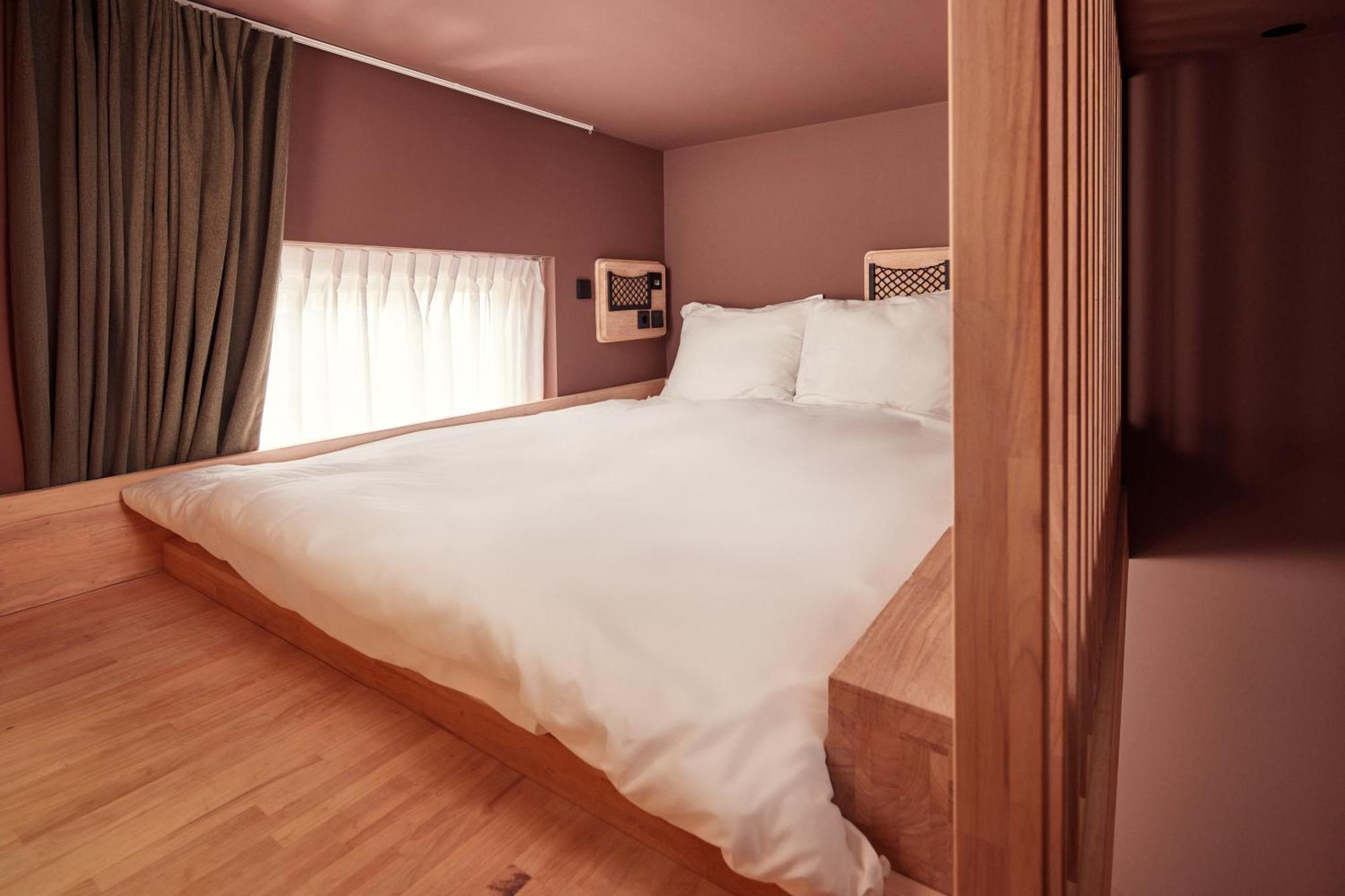 The Elephant Hostel Amsterdam Ngoại thất bức ảnh